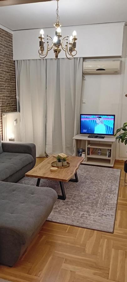 Joanna'S Heart Of Athens One Br Charm Balcony View Walk To Tourist Spots Apartment Ngoại thất bức ảnh