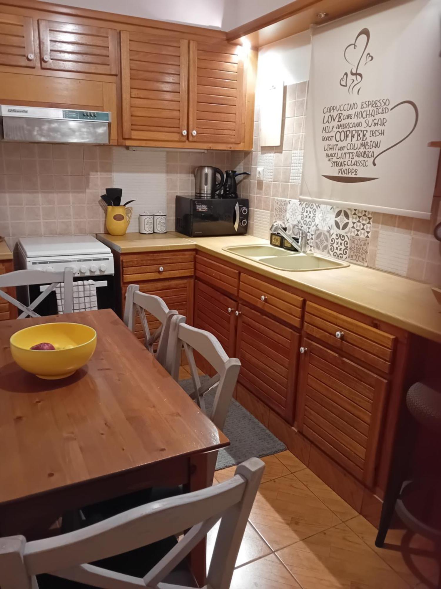 Joanna'S Heart Of Athens One Br Charm Balcony View Walk To Tourist Spots Apartment Ngoại thất bức ảnh