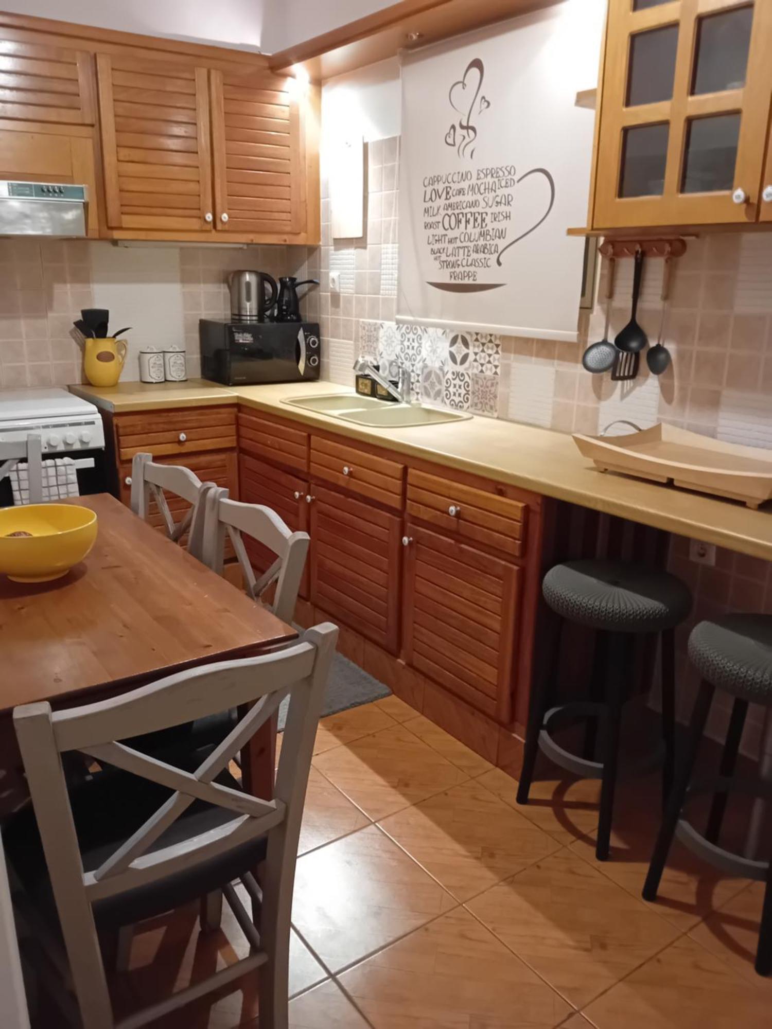 Joanna'S Heart Of Athens One Br Charm Balcony View Walk To Tourist Spots Apartment Ngoại thất bức ảnh